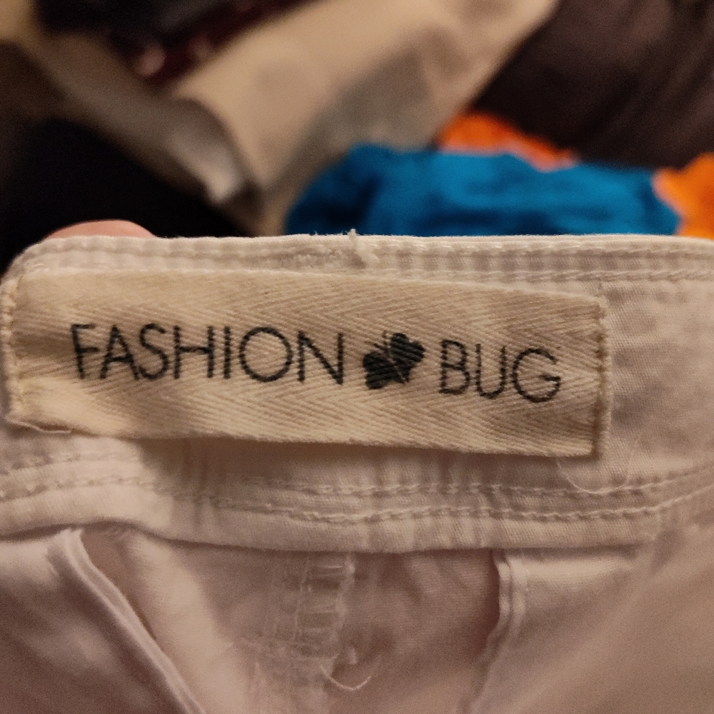 Fashion Bug crop,size 16